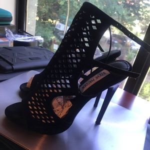 Steve Madden suede heels